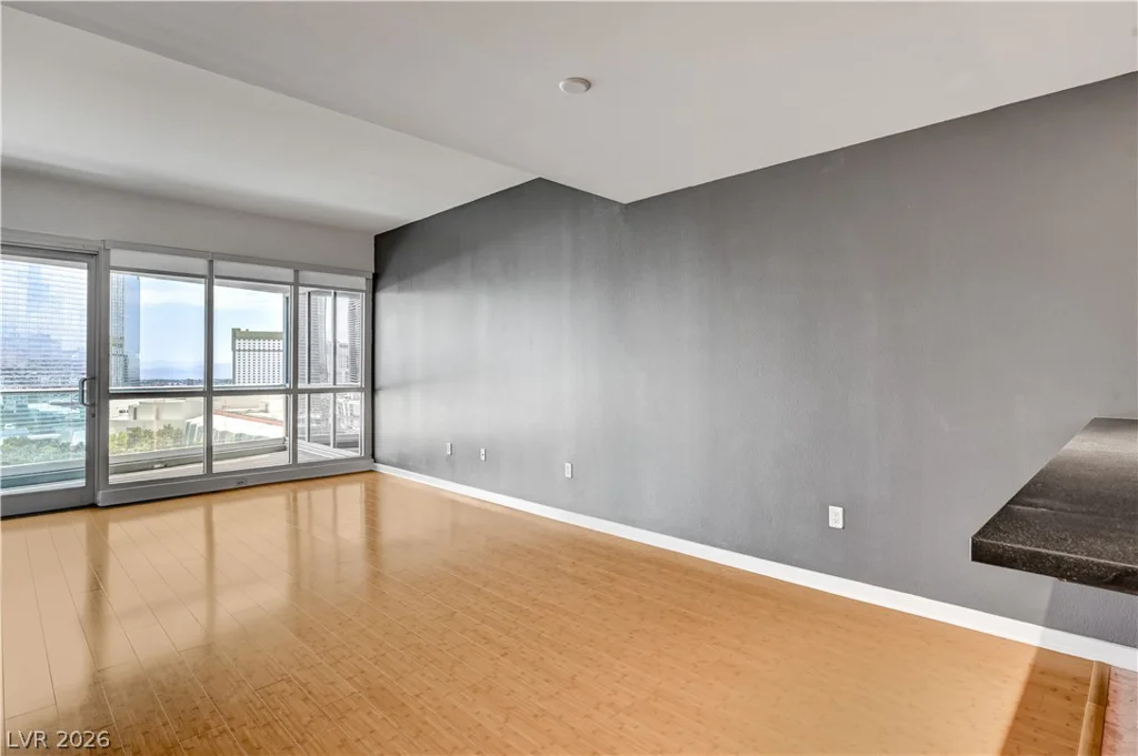 4575 Dean Martin, Las Vegas, NV 89103