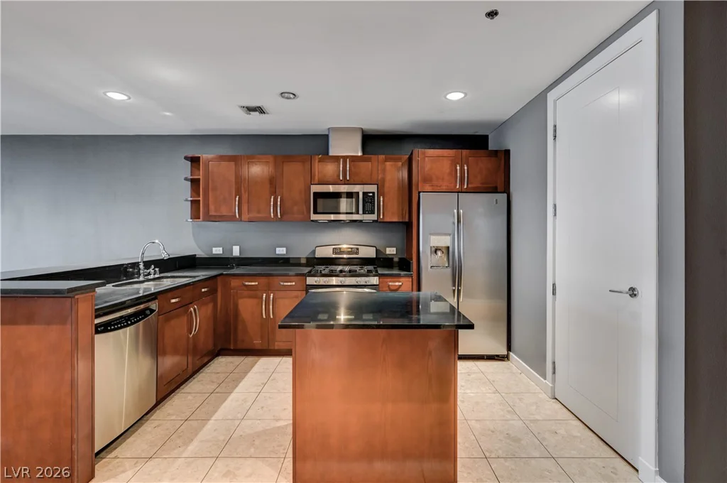 4575 Dean Martin, Las Vegas, NV 89103