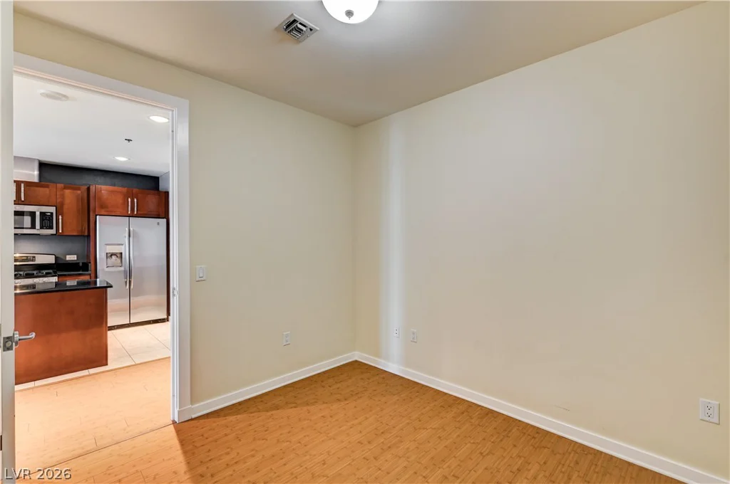 4575 Dean Martin, Las Vegas, NV 89103