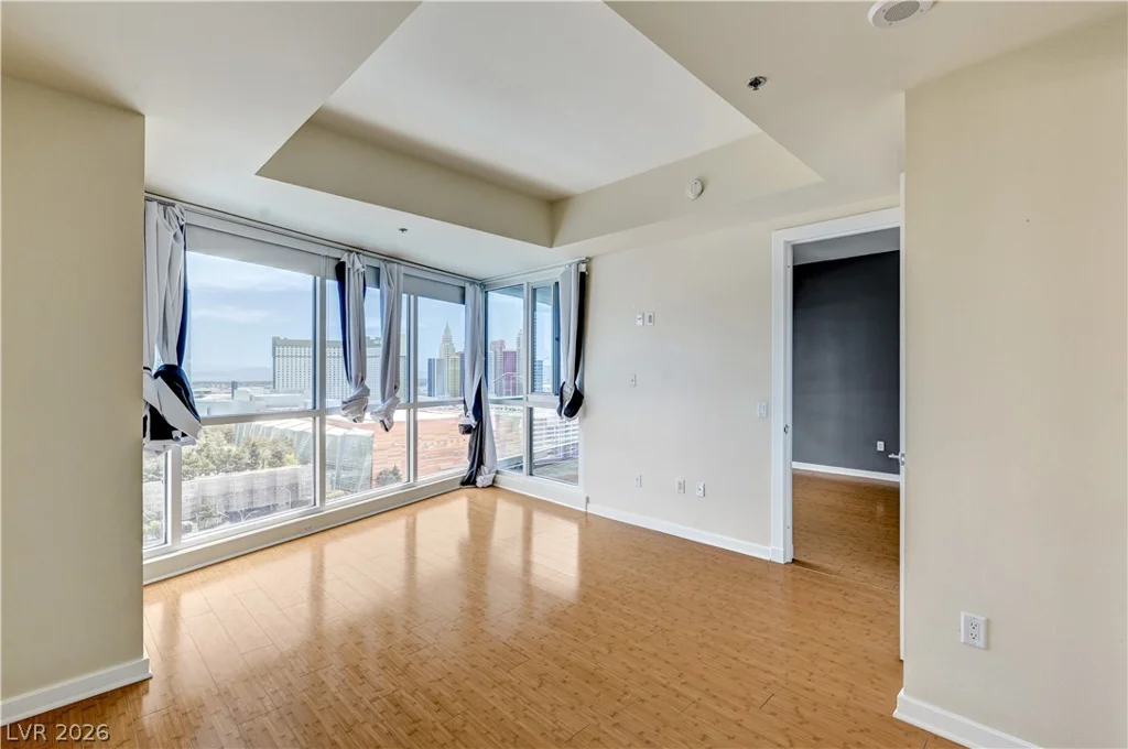 4575 Dean Martin, Las Vegas, NV 89103