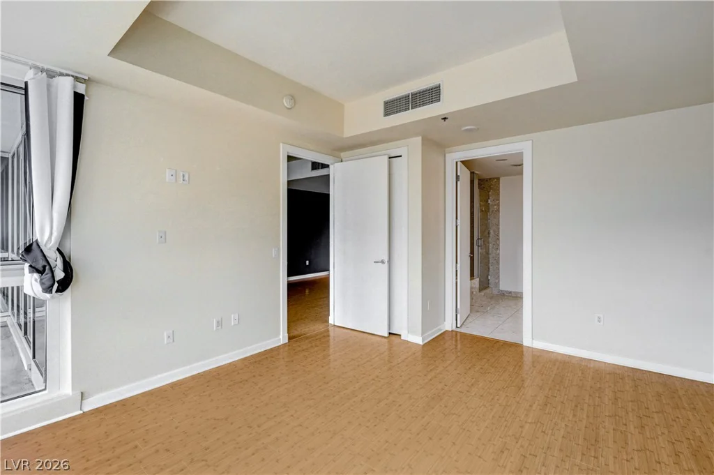 4575 Dean Martin, Las Vegas, NV 89103