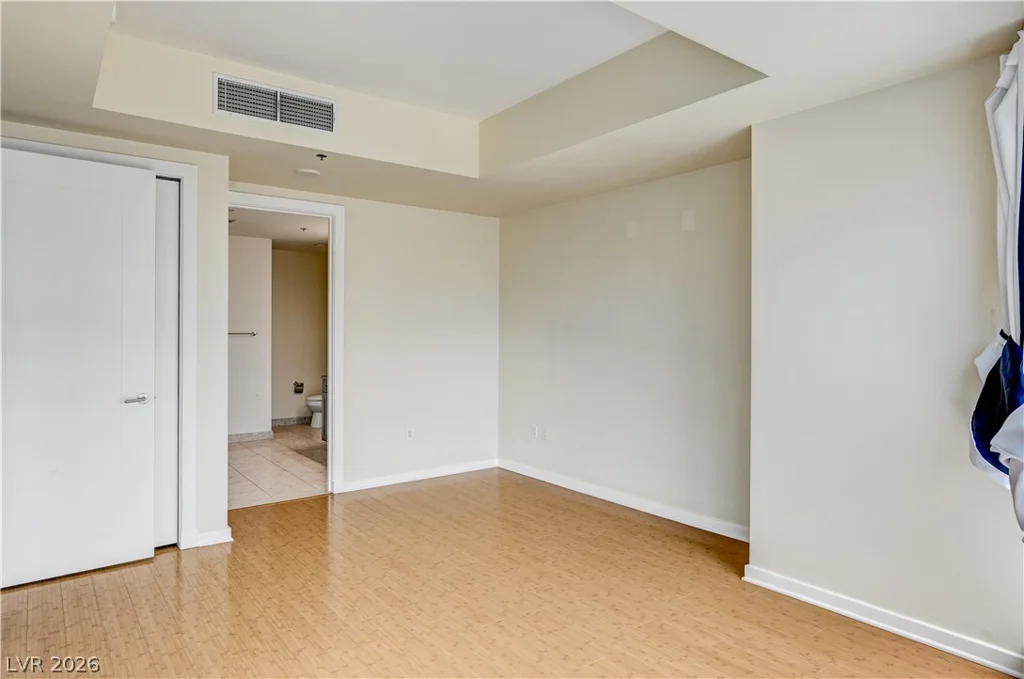 4575 Dean Martin, Las Vegas, NV 89103