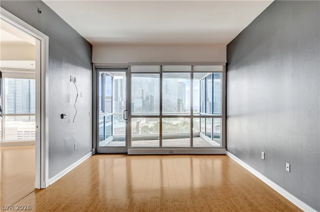 4575 Dean Martin, Las Vegas, NV 89103