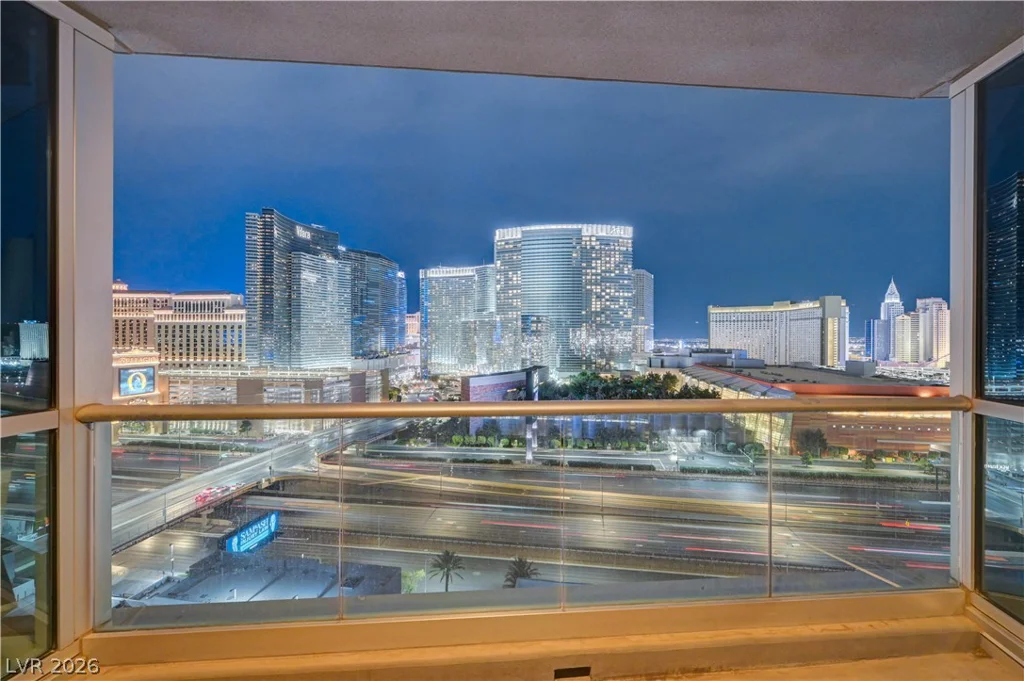 4575 Dean Martin, Las Vegas, NV 89103