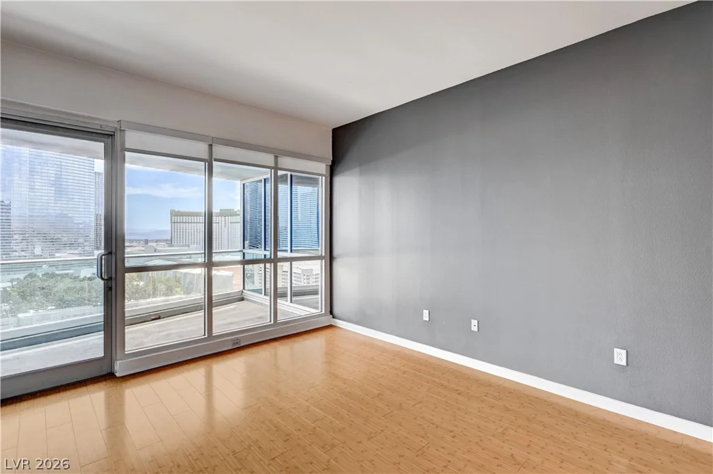 4575 Dean Martin, Las Vegas, NV 89103