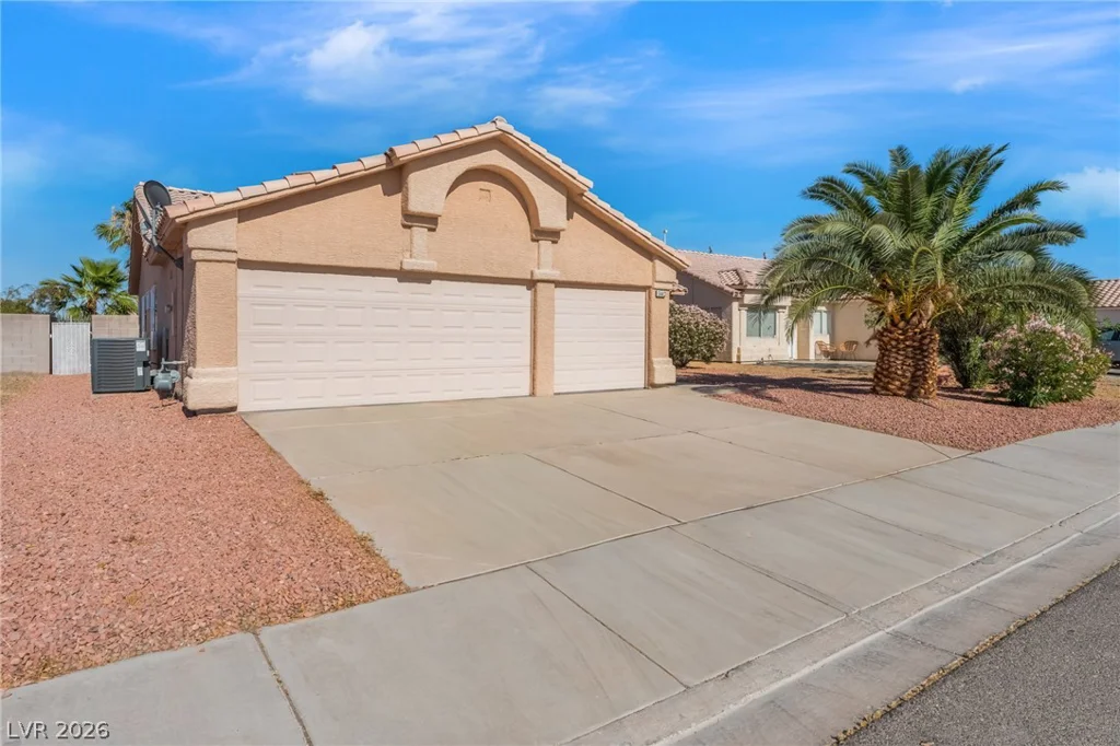 5442 Iberville, North Las Vegas, NV 89031
