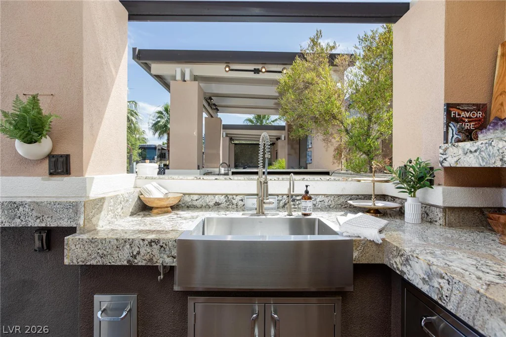 8175 Arville, Las Vegas, NV 89139