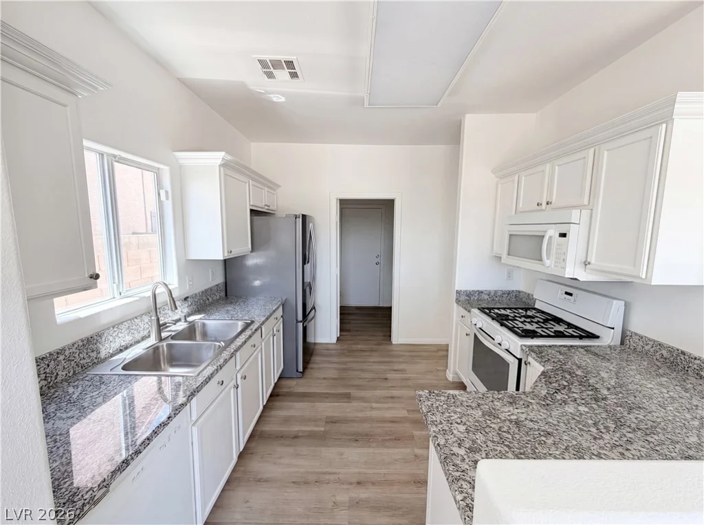 5132 Rocky Bluff, North Las Vegas, NV 89031