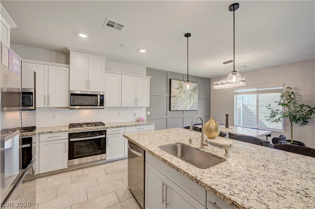 10760 Hickam, Las Vegas, NV 89129