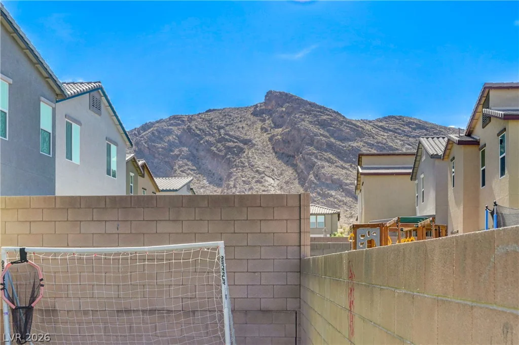 10760 Hickam, Las Vegas, NV 89129