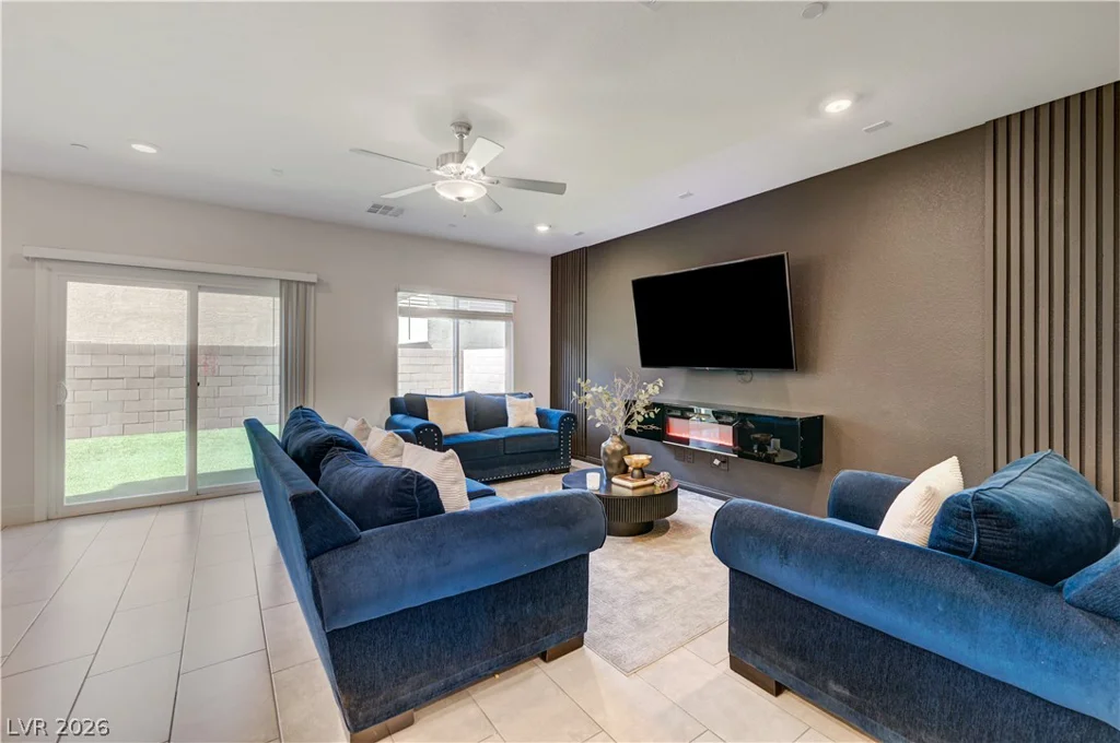 10760 Hickam, Las Vegas, NV 89129