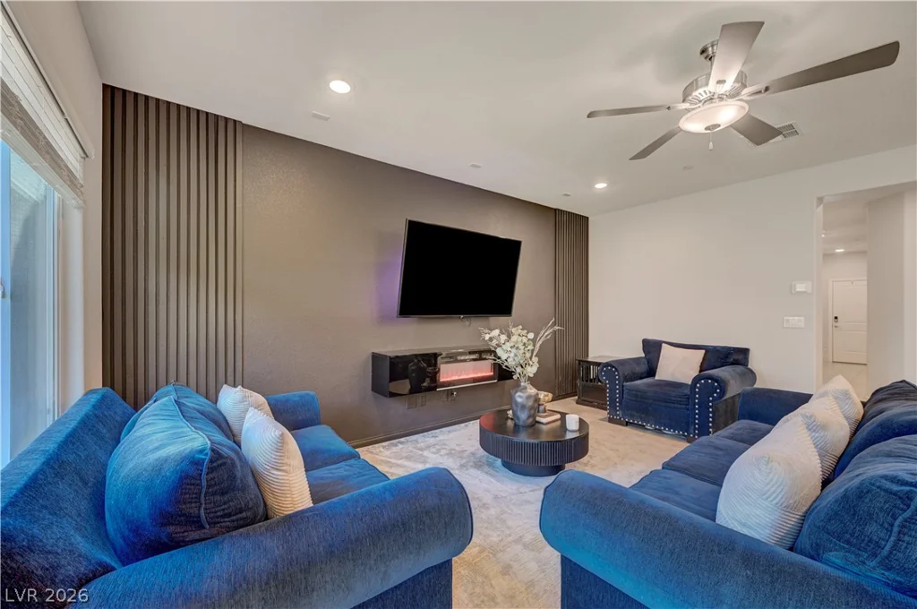 10760 Hickam, Las Vegas, NV 89129