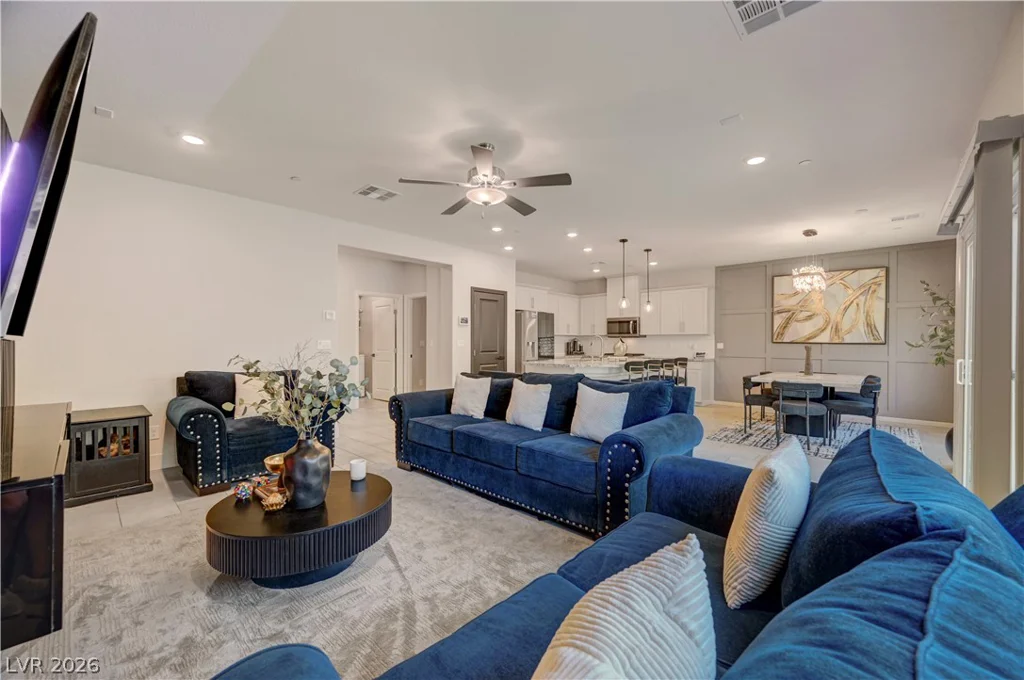10760 Hickam, Las Vegas, NV 89129