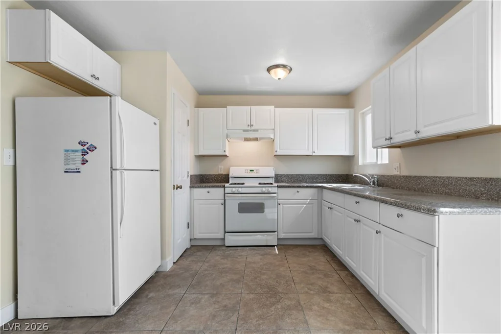 3008 Spear, North Las Vegas, NV 89030