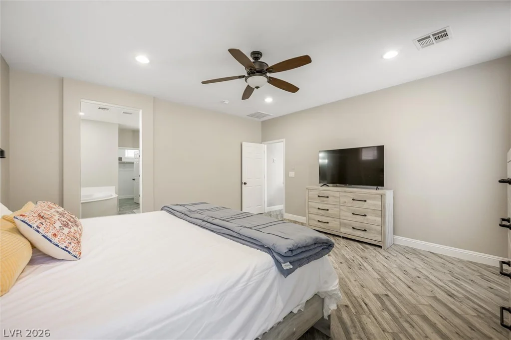 5642 Ouray, North Las Vegas, NV 89081