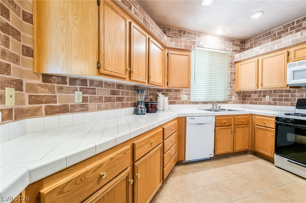 5155 Tropicana, Las Vegas, NV 89103