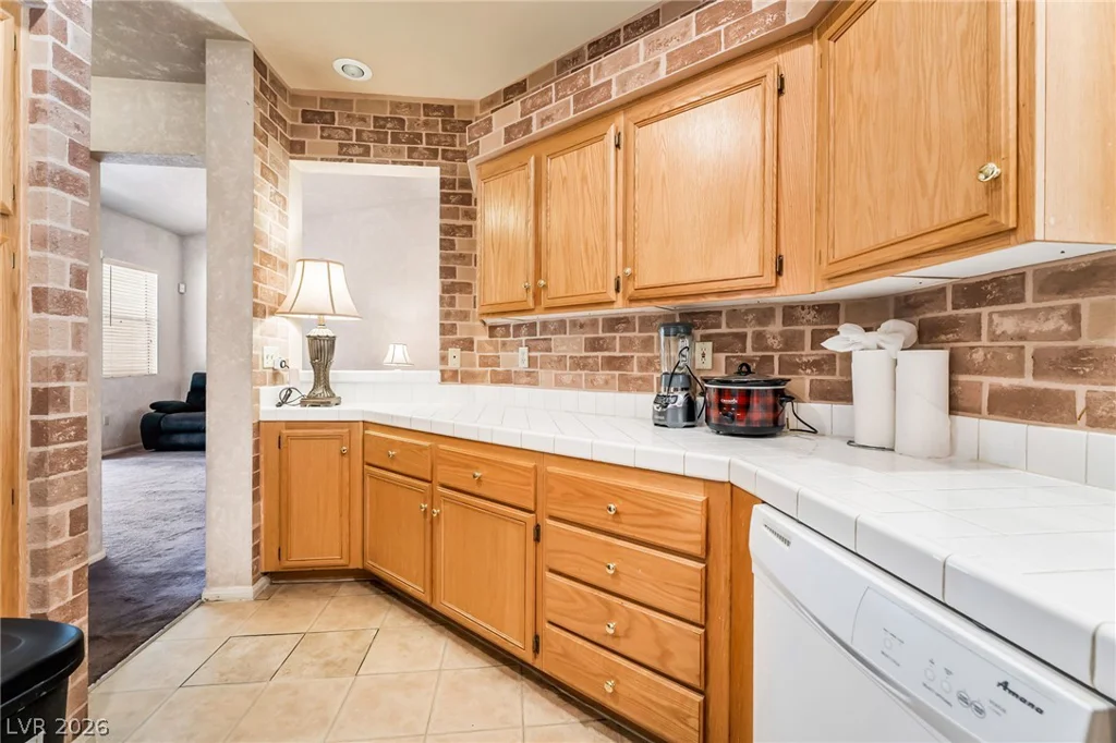 5155 Tropicana, Las Vegas, NV 89103