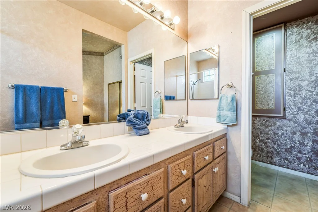 5155 Tropicana, Las Vegas, NV 89103