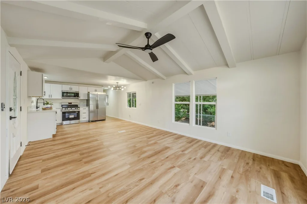 71 Vegas Valley, Pahrump, NV 89048