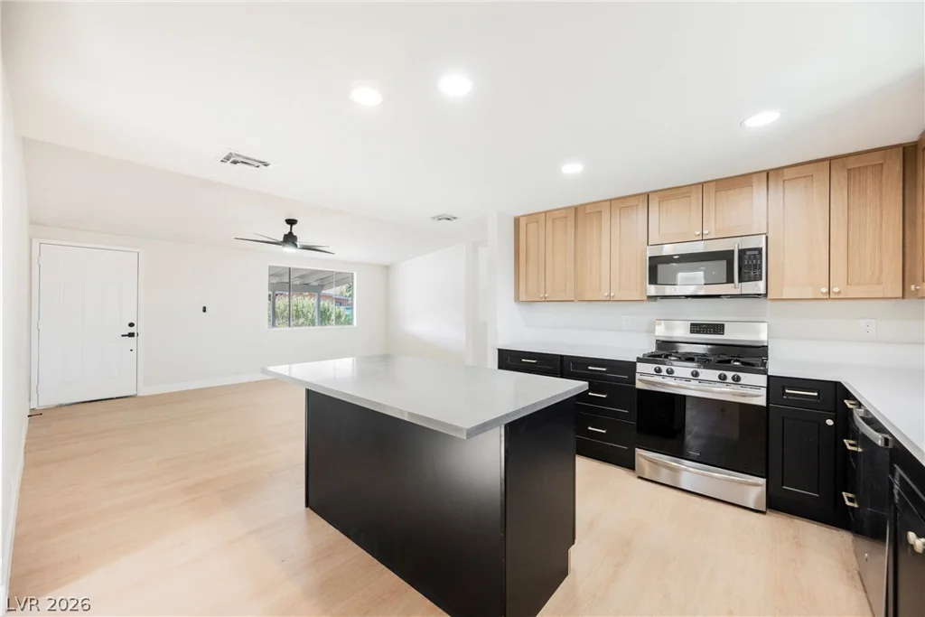 3104 Wright, North Las Vegas, NV 89030