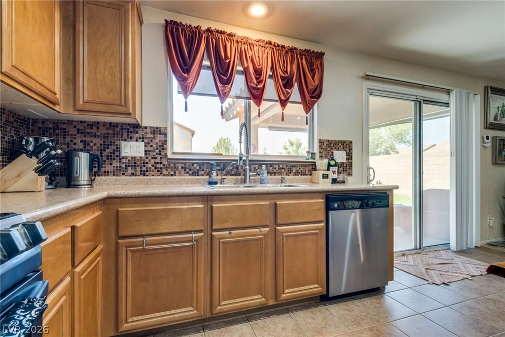 3529 Colby Creek, North Las Vegas, NV 89081