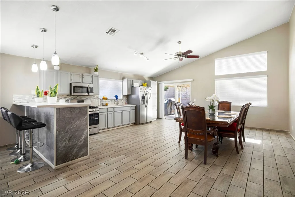 2568 Windy Leaf, Las Vegas, NV 89156