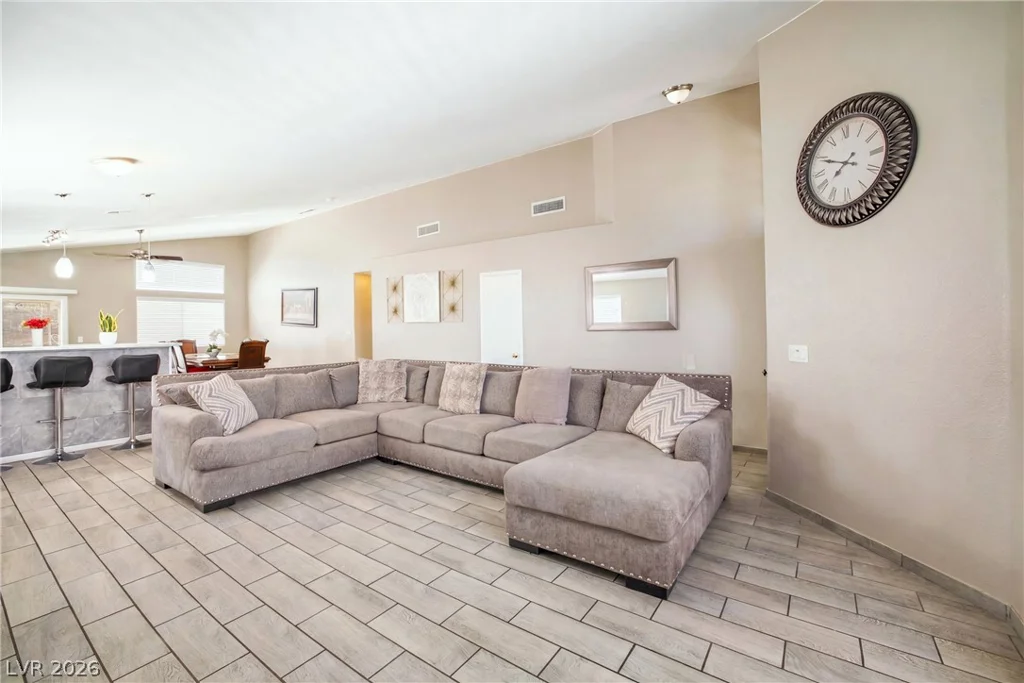2568 Windy Leaf, Las Vegas, NV 89156