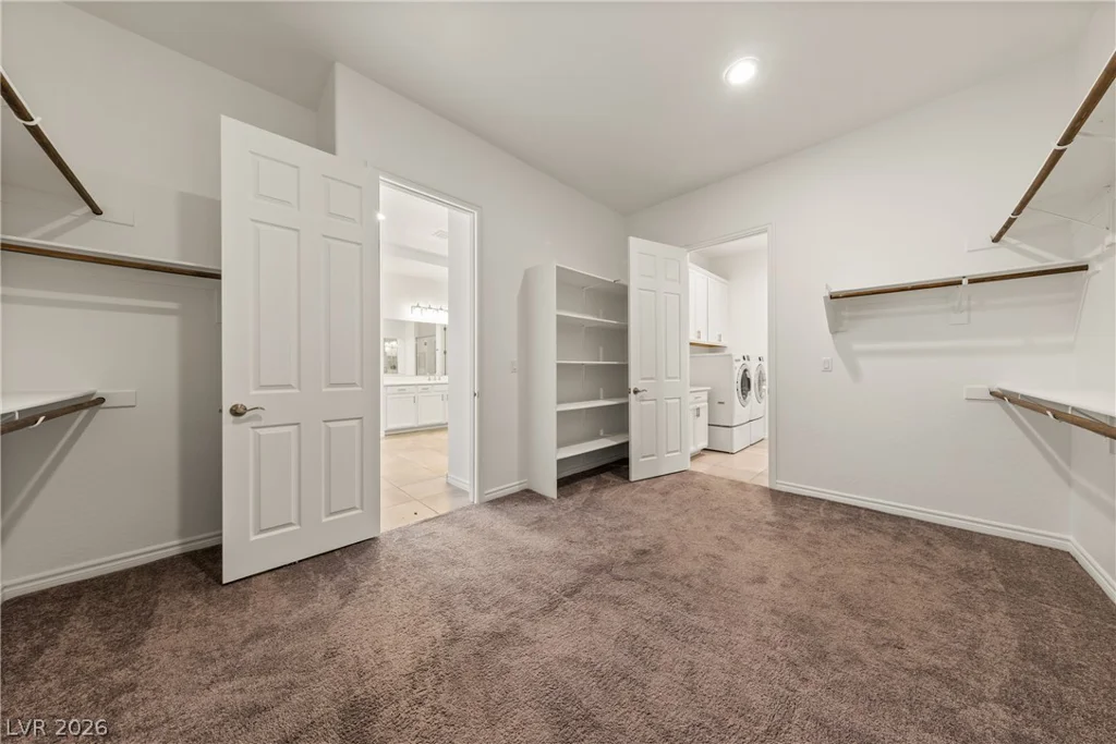 10100 Cambridge Brook, Las Vegas, NV 89149