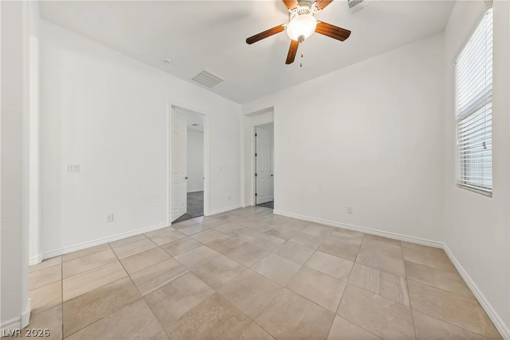10100 Cambridge Brook, Las Vegas, NV 89149