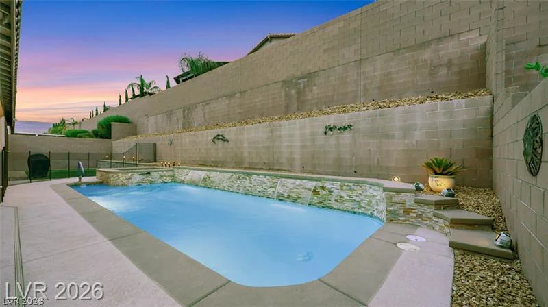 10100 Cambridge Brook, Las Vegas, NV 89149