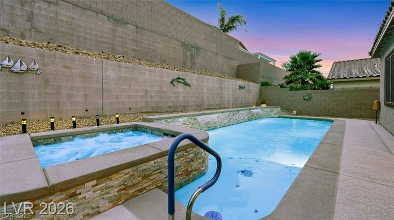 10100 Cambridge Brook, Las Vegas, NV 89149