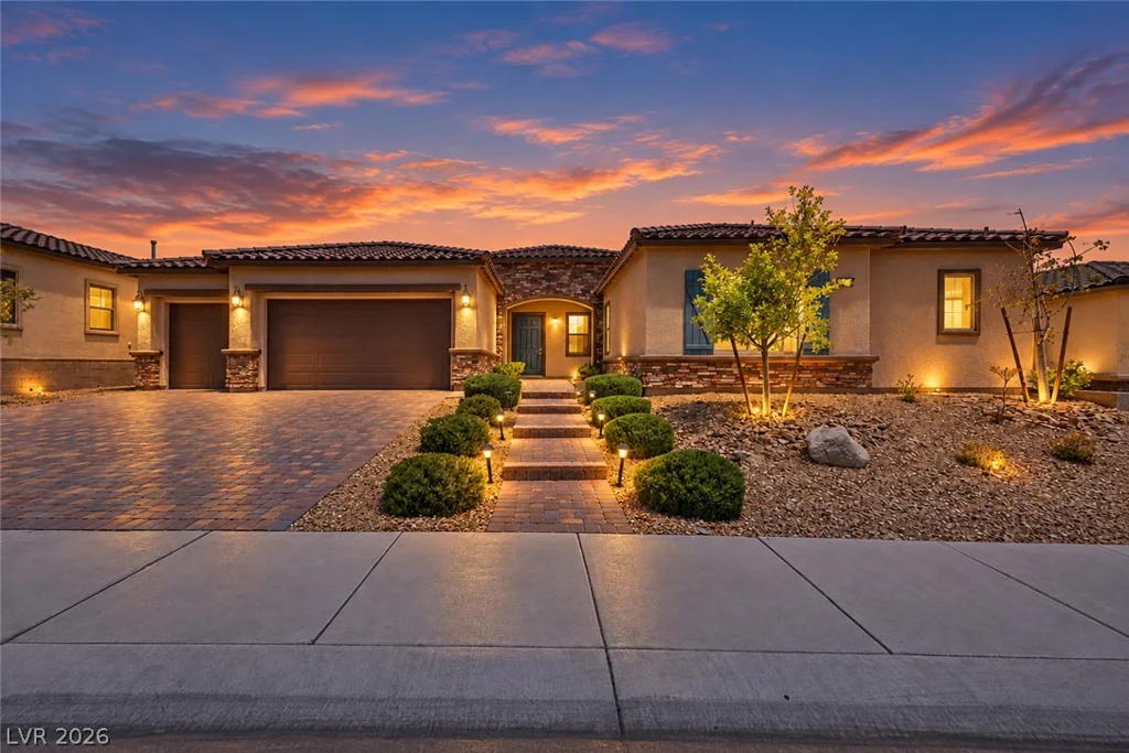 10100 Cambridge Brook, Las Vegas, NV 89149