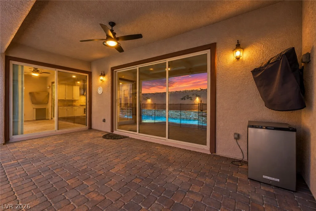10100 Cambridge Brook, Las Vegas, NV 89149