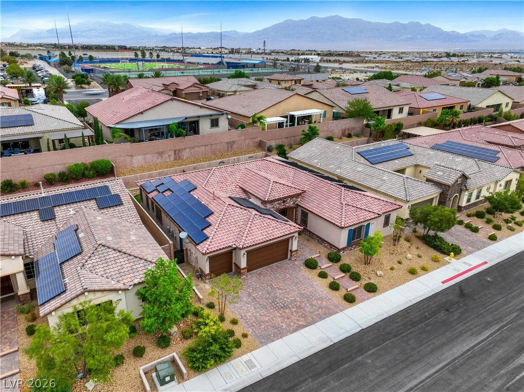 10100 Cambridge Brook, Las Vegas, NV 89149