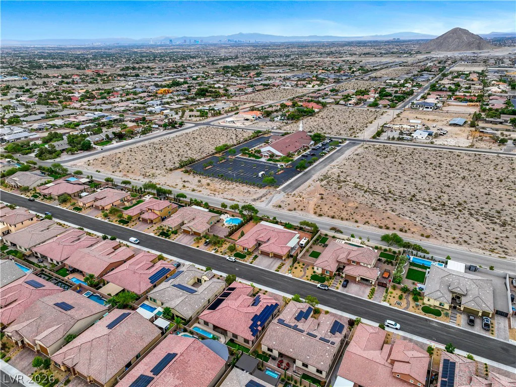 10100 Cambridge Brook, Las Vegas, NV 89149