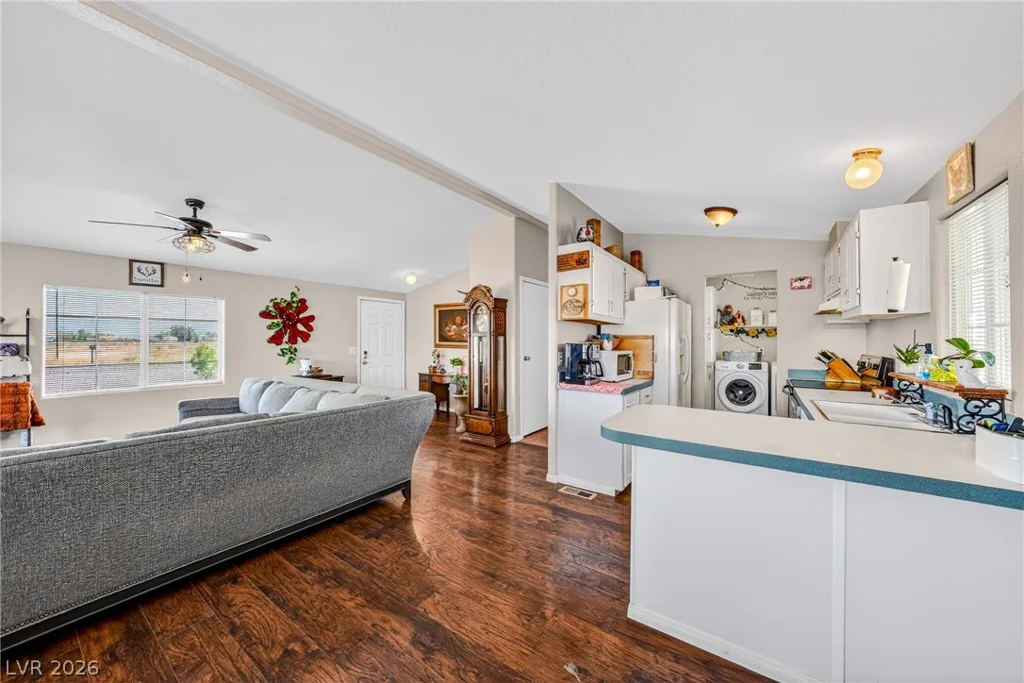 3080 Donner, Pahrump, NV 89048