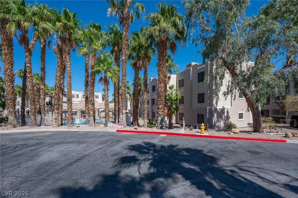 2076 Mesquite, Laughlin, NV 89029
