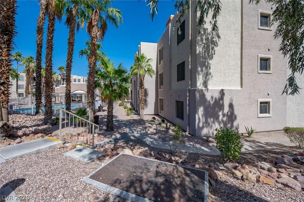 2076 Mesquite, Laughlin, NV 89029
