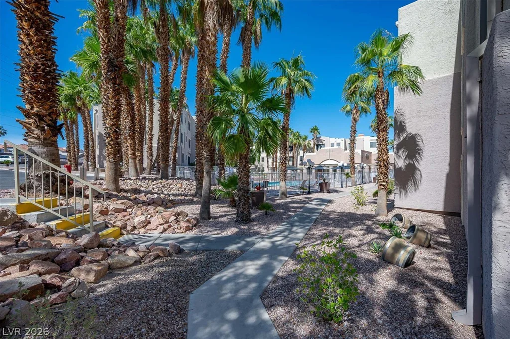 2076 Mesquite, Laughlin, NV 89029