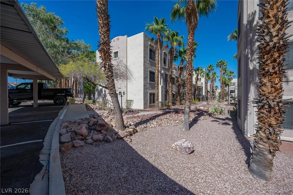 2076 Mesquite, Laughlin, NV 89029