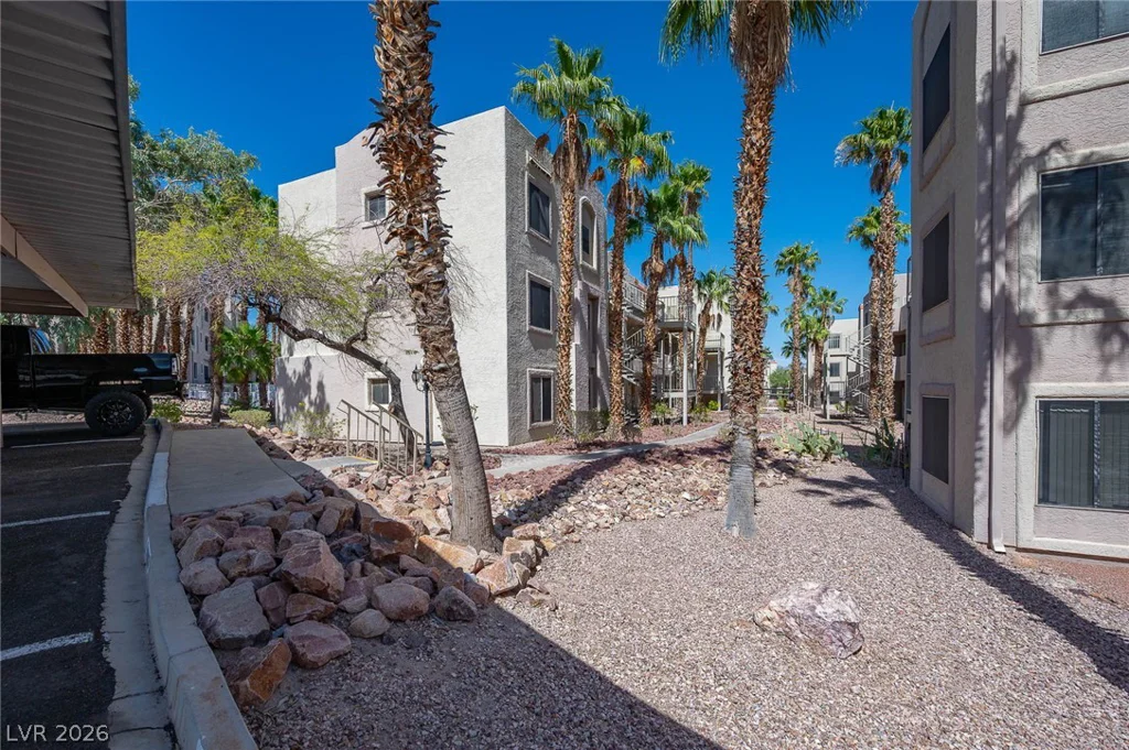 2076 Mesquite, Laughlin, NV 89029