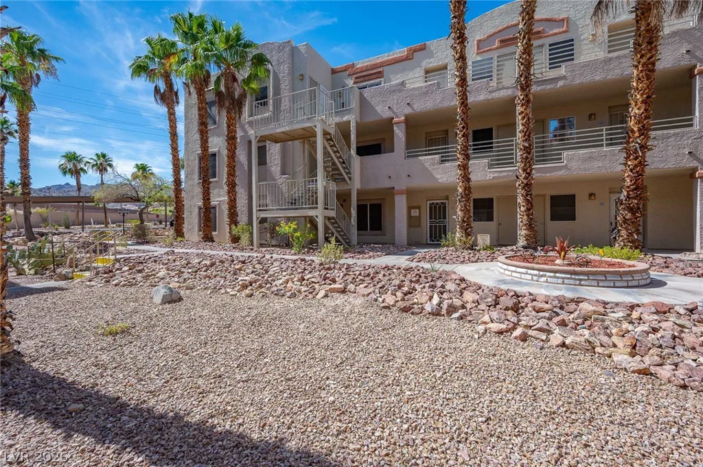 2076 Mesquite, Laughlin, NV 89029
