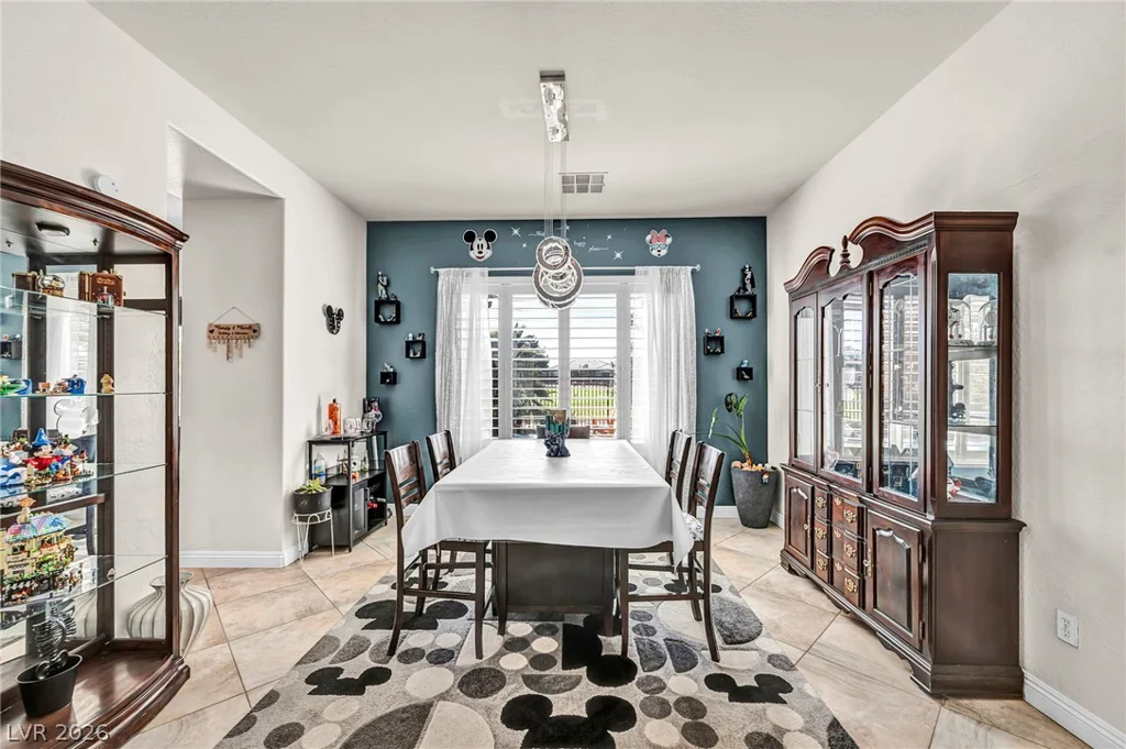 7405 Bugler Swan Way, North Las Vegas, NV 89084