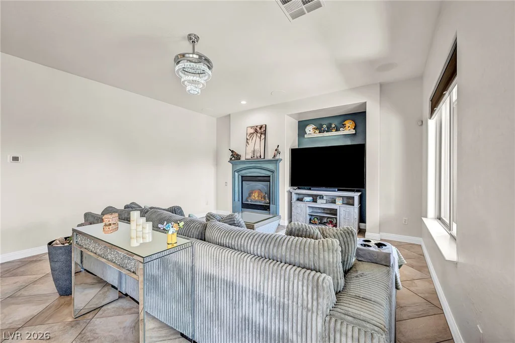 7405 Bugler Swan Way, North Las Vegas, NV 89084