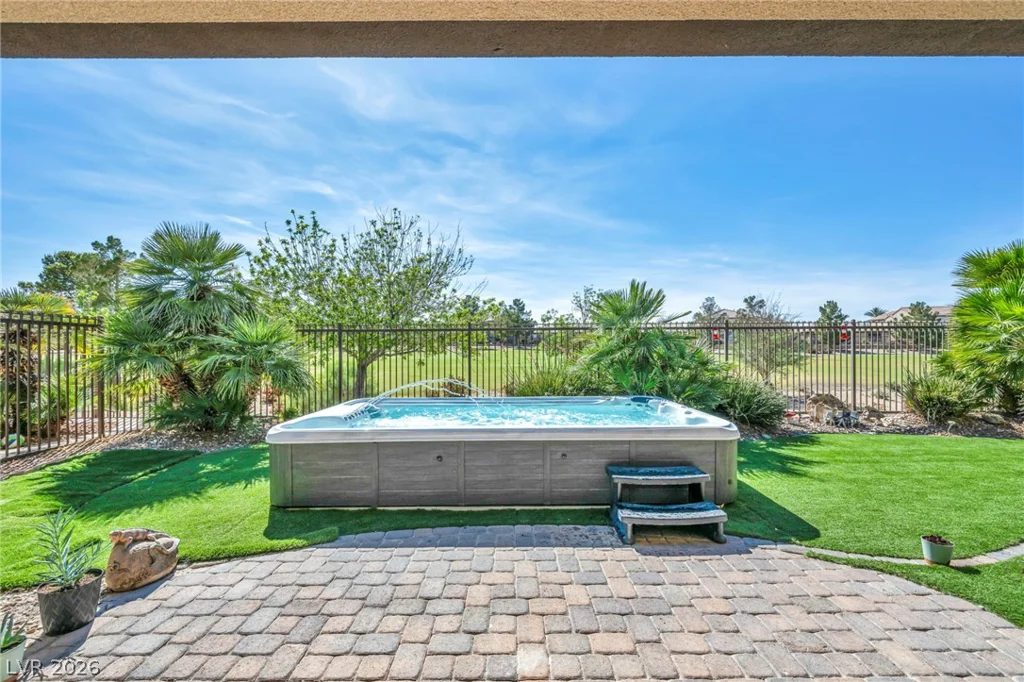 7405 Bugler Swan Way, North Las Vegas, NV 89084