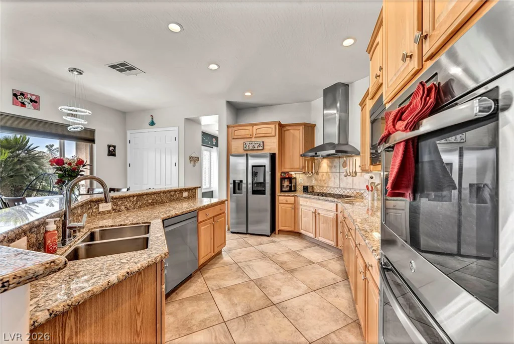 7405 Bugler Swan Way, North Las Vegas, NV 89084