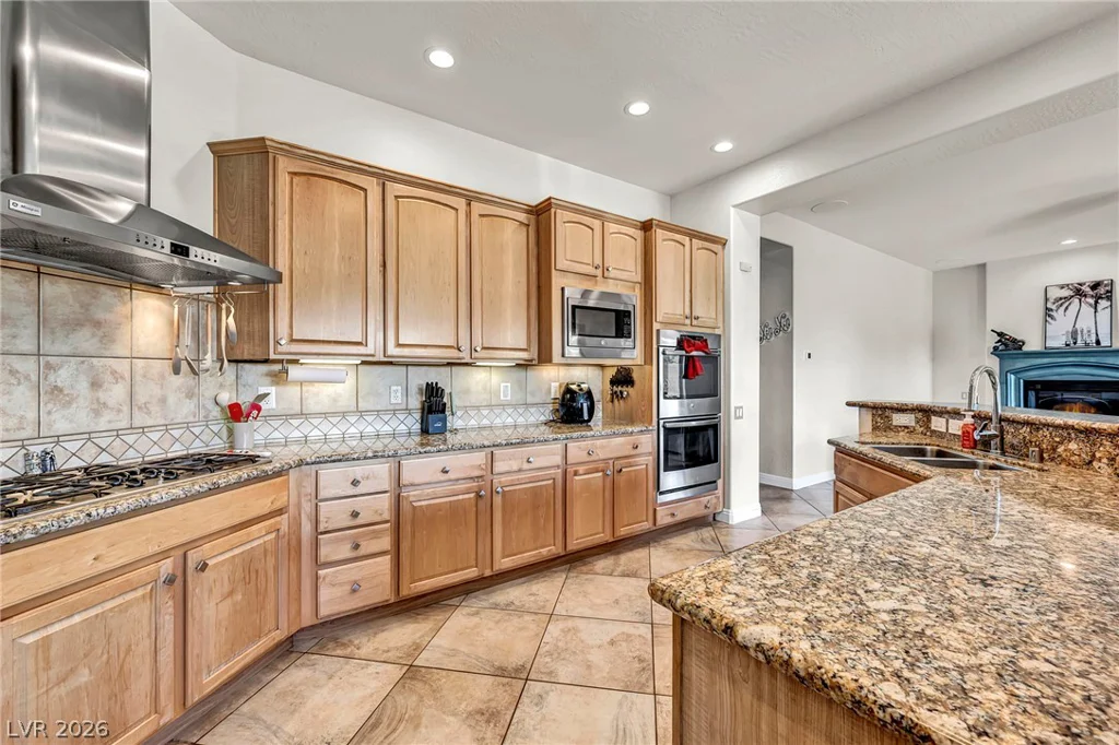 7405 Bugler Swan Way, North Las Vegas, NV 89084