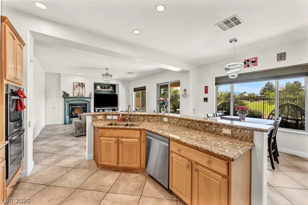 7405 Bugler Swan Way, North Las Vegas, NV 89084