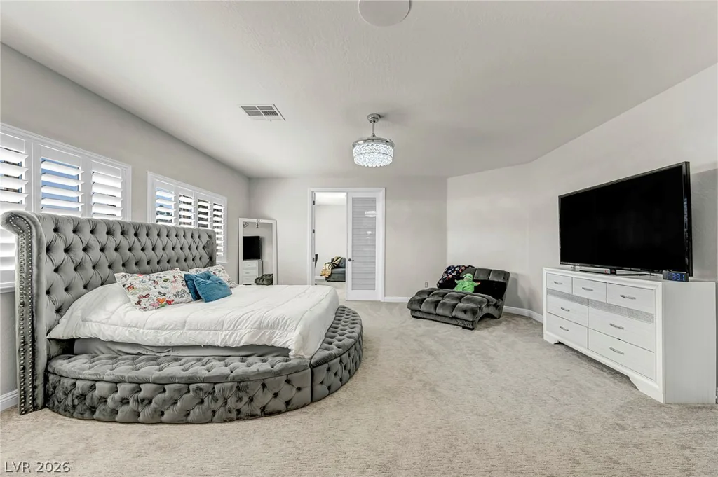 7405 Bugler Swan Way, North Las Vegas, NV 89084