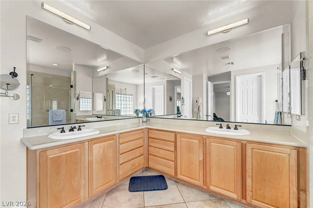 7405 Bugler Swan Way, North Las Vegas, NV 89084